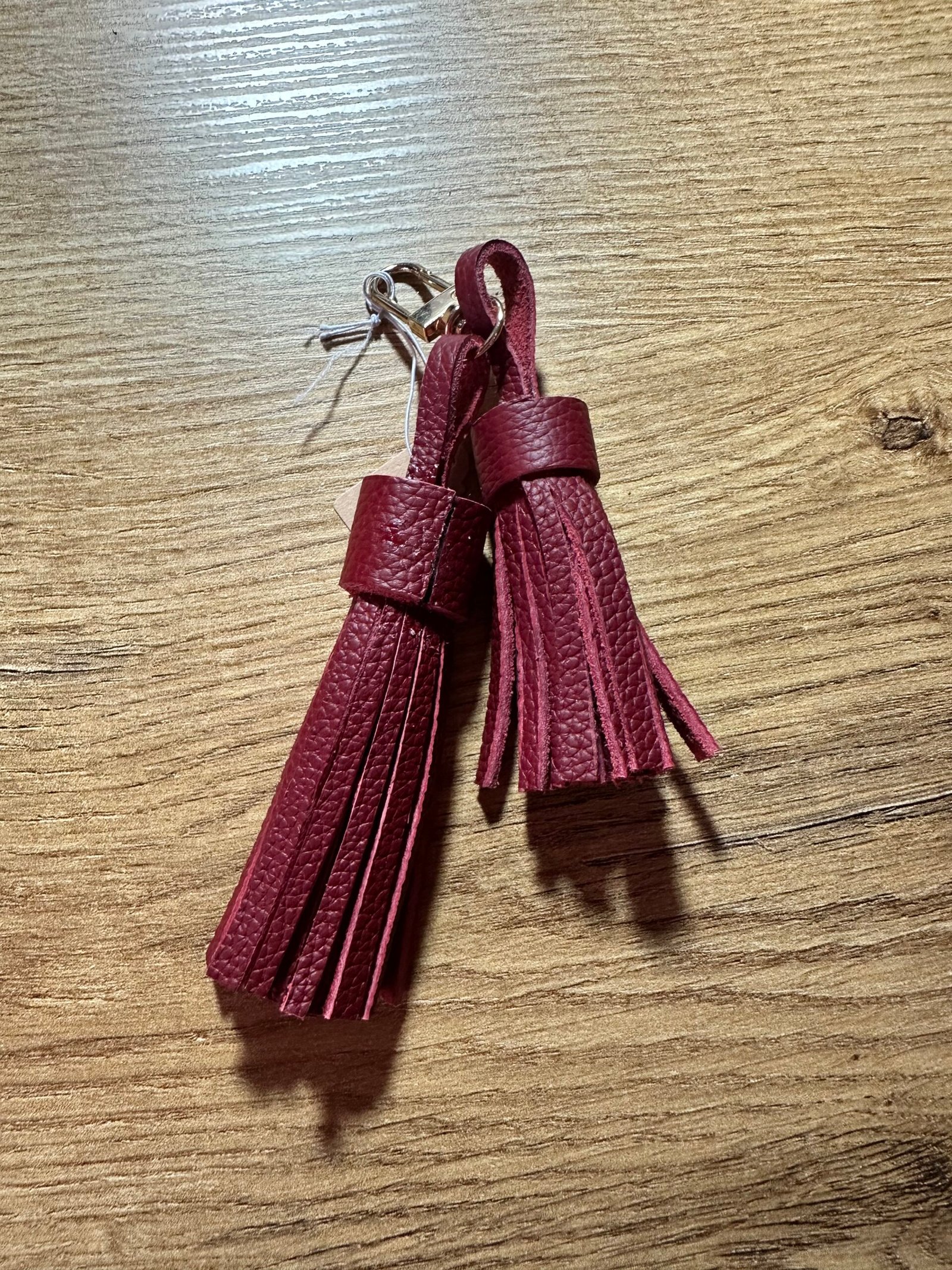 Porte Clé pompons cuir – Image 2