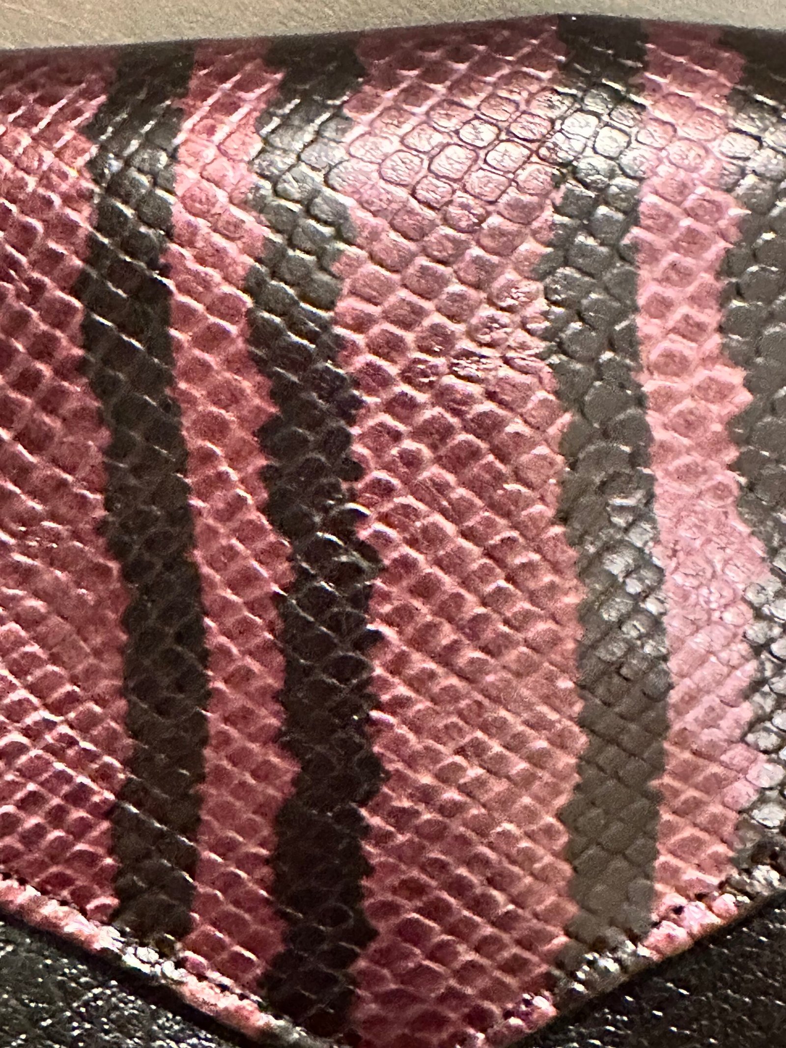 Sac soirée enveloppe serpent violine – Image 3