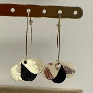 Boucles d’oreilles en cuir faites main – Plusieurs tailles, formes et coloris disponibles