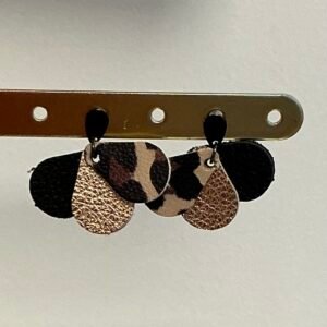 Boucles d’oreilles en cuir faites main – Plusieurs tailles, formes et coloris disponibles