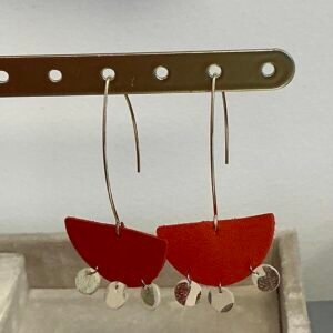 Boucles d’oreilles en cuir faites main – Plusieurs tailles, formes et coloris disponibles