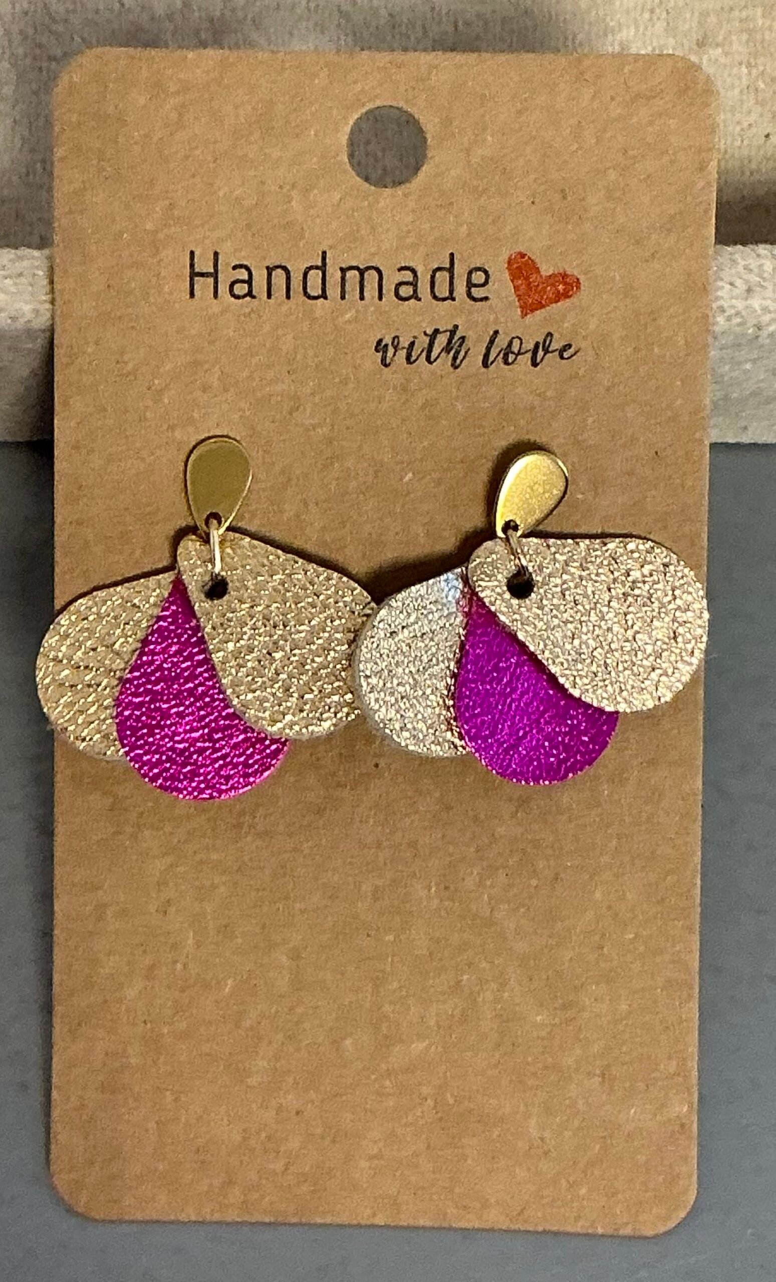 Boucles d’oreilles en cuir faites main – Plusieurs tailles, formes et coloris disponibles – Image 2